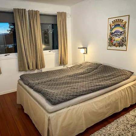 Fredelig Med Utsiktsplass Til Nordlys Apartamento