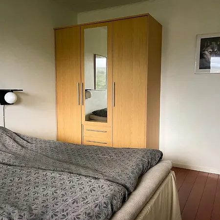 Fredelig Med Utsiktsplass Til Nordlys *