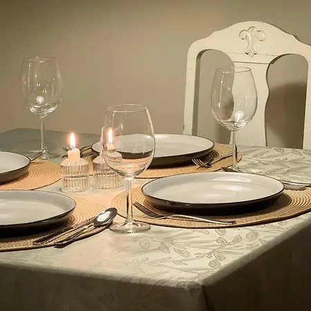 Apartamento Fredelig Med Utsiktsplass Til Nordlys *