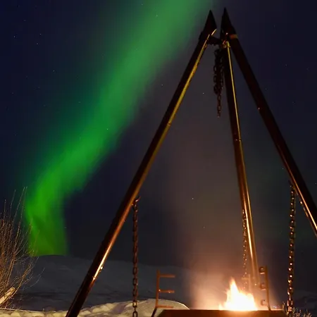 Fredelig Med Utsiktsplass Til Nordlys * טרומסה